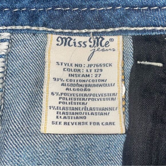 Miss Me Embroidered Lace Signature Cuffed Skinny Lightwash Denim Jeans - Picture 8 of 10